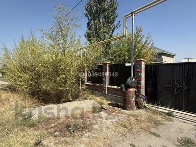 Жеке үй · 5 бөлме · 61.8 м² · 8 жүзд., Тауке хан 12 — После воинской части , вдоль дороги, бағасы: 35 млн ₸ в Жибек Жолы