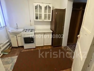 Отдельный дом · 2 комнаты · 10 м², Дины Нурпеисовой за 55 000 〒 в Актобе, мкр Москва