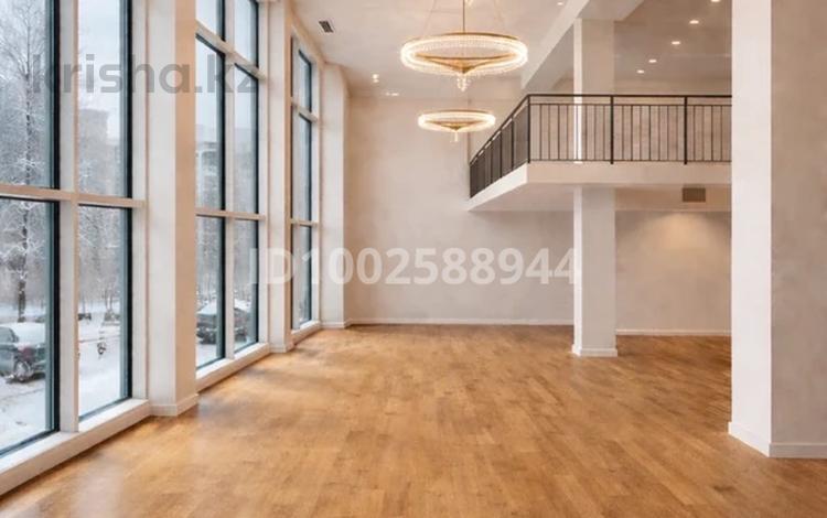 Свободное назначение, офисы, магазины и бутики, склады, общепит, салоны красоты, медцентры и аптеки, образование, развлечения · 227 м² за 260 млн 〒 в Астане, Алматы р-н — фото 29