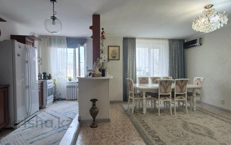 2-комнатная квартира · 70 м² · 2/9 этаж, мкр 12 за 25.5 млн ₸ в Актобе — фото 3