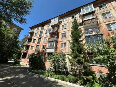 2-бөлмелі пәтер · 44 м² · 4/5 қабат, Независимости 46/3, бағасы: 13.6 млн ₸ в Усть-Каменогорске