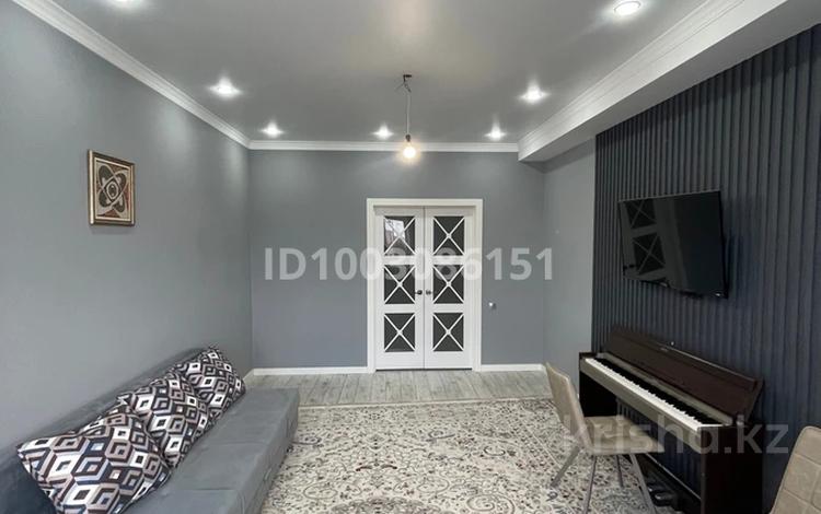 3-бөлмелі пәтер · 105 м² · 9/9 қабат, мкр. Алтын орда, Тауелсиздик 24, бағасы: 42 млн ₸ в Актобе — фото 2