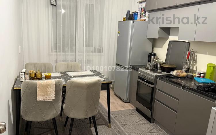 2-бөлмелі пәтер · 57 м² · 1/5 қабат, Строителей 49, бағасы: 14.8 млн ₸ в Аксу — фото 9