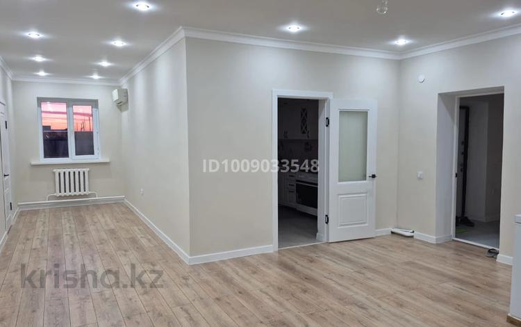 Отдельный дом · 4 комнаты · 200 м² · 10 сот., мкр Кокарна, 2 11 за 25 млн ₸ в Атырау — фото 2
