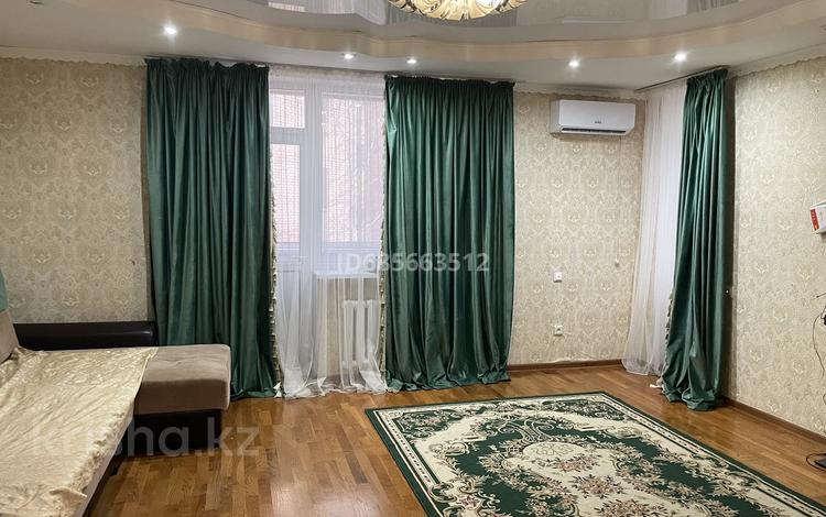 3-комнатная квартира, 100 м², 3/6 этаж, 5 микрорайон 10б