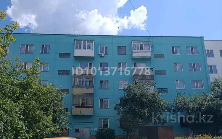 2-бөлмелі пәтер · 50 м² · 2/5 қабат, Боровская 85 — ТД Акжелкен, бағасы: 16 млн ₸ в Щучинске — фото 2