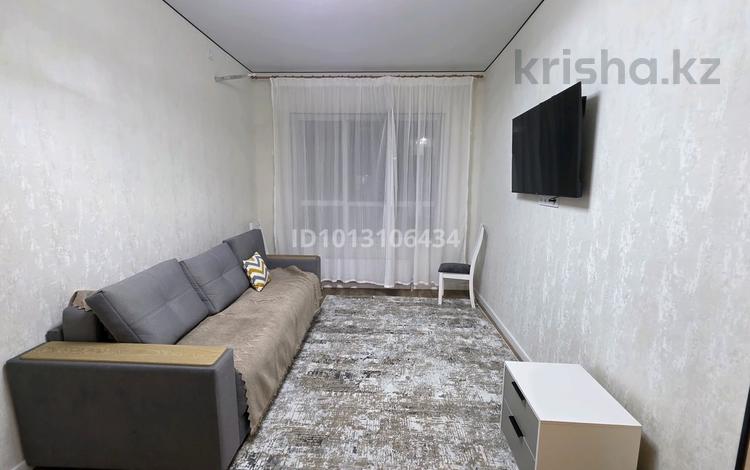 2-комнатная квартира · 47 м² · 8/12 этаж, мкр Акбулак, Дарабоз 91 за 230 000 ₸ в Алматы, Алатауский р-н — фото 2
