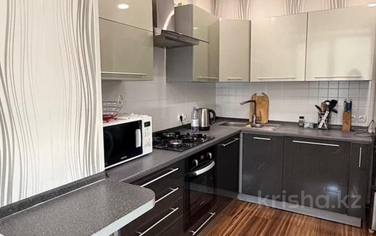 3-комнатная квартира · 59.9 м² · 5/5 этаж, 9-й мкр 10 за 20 млн ₸ в Актау — фото 2