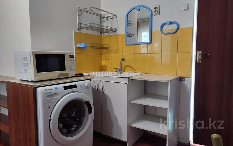 1-комнатная квартира · 25 м² · 3/3 этаж, Райымбека 237/3 — Райымбека-Казакова возле ТЦ Максима за 135 000 ₸ в Алматы, Жетысуский р-н — фото 8