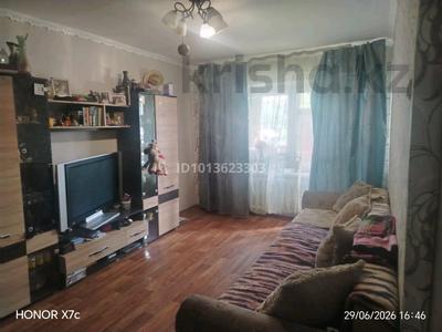3-комнатная квартира · 63 м² · 1/3 этаж, мкр Фёдоровка 2/2 за 16.5 млн ₸ в Караганде, Казыбек би р-н