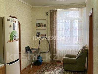 2-бөлмелі пәтер · 70 м² · 2/2 қабат, Абая - Центр 47 — Возле магазина Гермес, бағасы: 200 000 〒 в Сатпаев