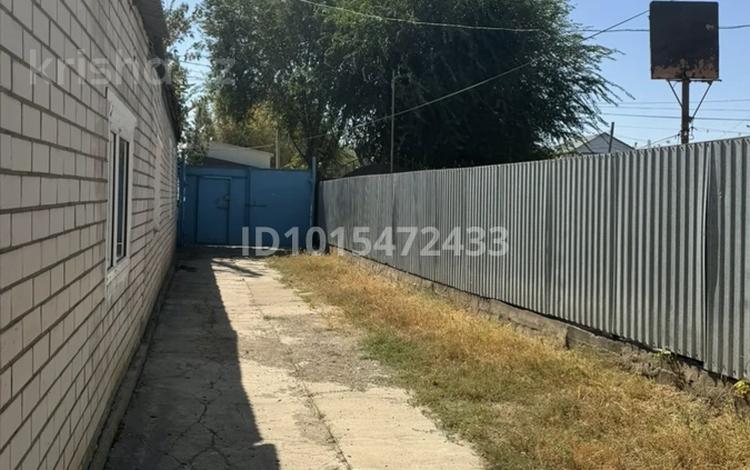 Отдельный дом · 3 комнаты · 53.8 м² · 30 сот., Некрасова 212 за 20 млн ₸ в Актобе, мкр. Курмыш — фото 2