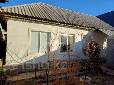 Отдельный дом · 4 комнаты · 80 м² · 4.5 сот., Акбозова 20 — Рядом с #5 школы за 28 млн 〒 в Таразе