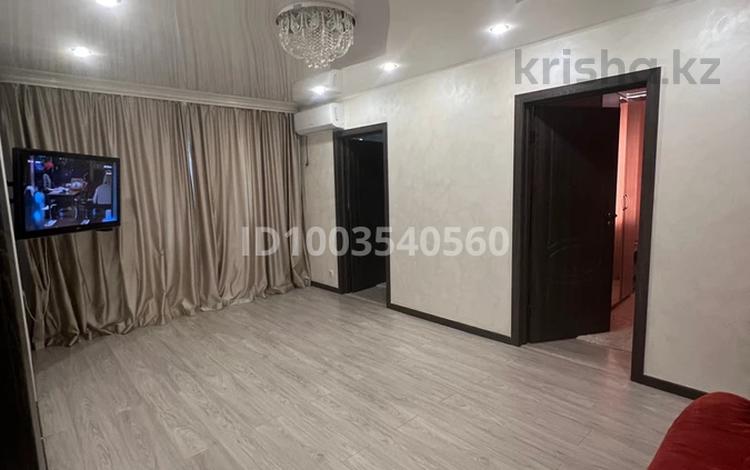 4-бөлмелі пәтер · 61.9 м² · 2/5 қабат, Жамбыла 75 — Автопарк, бағасы: 25 млн ₸ в Уральске — фото 3