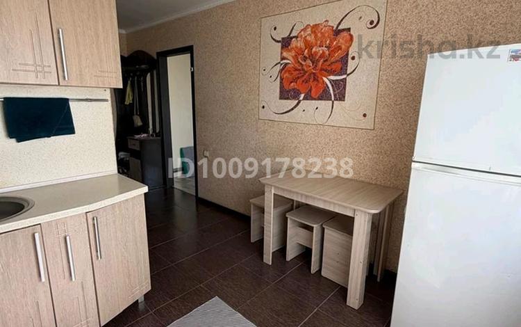 1-комнатная квартира · 37.5 м² · 4/9 этаж, Назарбаева 99 — Назарбаева Чокина за 160 000 ₸ в Павлодаре — фото 10