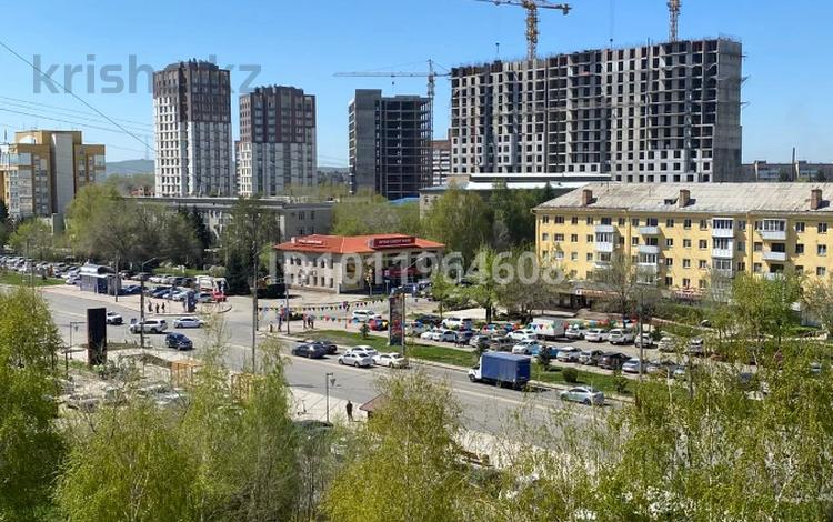 2-бөлмелі пәтер · 52 м² · 7/10 қабат, улица Казахстан 64, бағасы: 28.9 млн ₸ в Усть-Каменогорске — фото 2