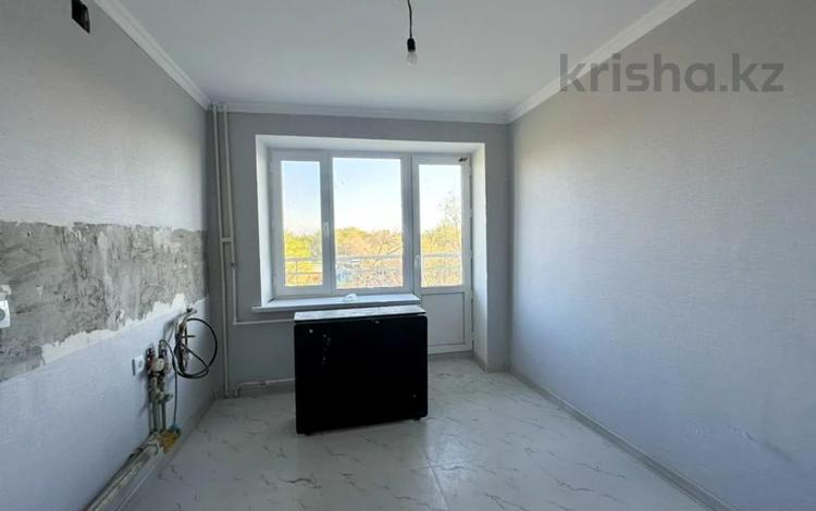 3-комнатная квартира · 63.4 м² · 4/5 этаж, Самал за 22 млн ₸ в Талдыкоргане, мкр Самал — фото 12