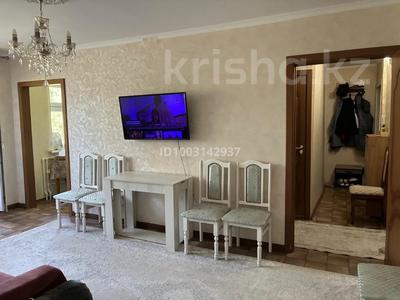 3-бөлмелі пәтер · 67 м² · 5/5 қабат, мкр Юго-Восток 53 — Дуйсембекова 53, бағасы: 23 млн ₸ в Караганде, Казыбек би р-н
