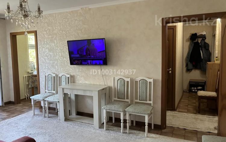 3-бөлмелі пәтер · 67 м² · 5/5 қабат, мкр Юго-Восток 53 — Дуйсембекова 53, бағасы: 23 млн ₸ в Караганде, Казыбек би р-н — фото 2