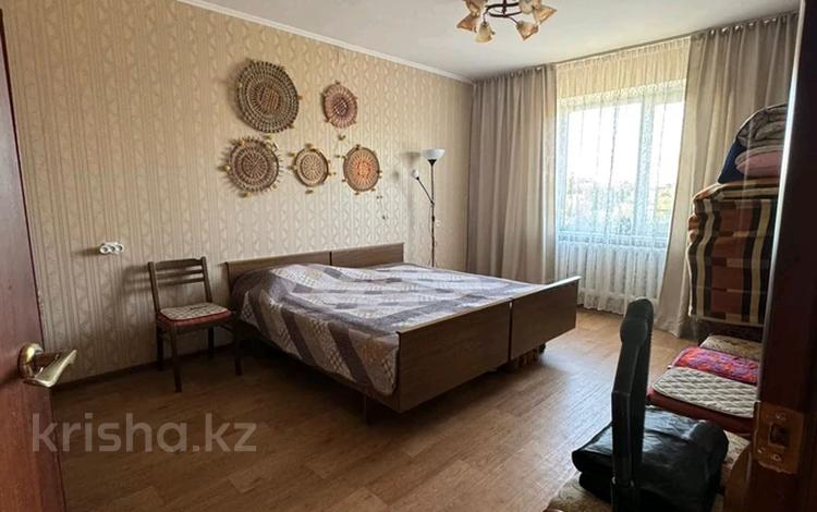 4-бөлмелі пәтер · 90 м² · 3/5 қабат, жулдыз 29, бағасы: 26.3 млн ₸ в Талдыкоргане, мкр военный городок Жулдыз — фото 2