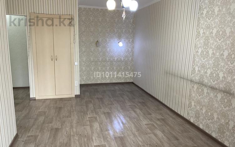 1-бөлмелі пәтер · 32.2 м² · 2/4 қабат, Жамбыл 119а, бағасы: 11 млн 〒 в Таразе — фото 2