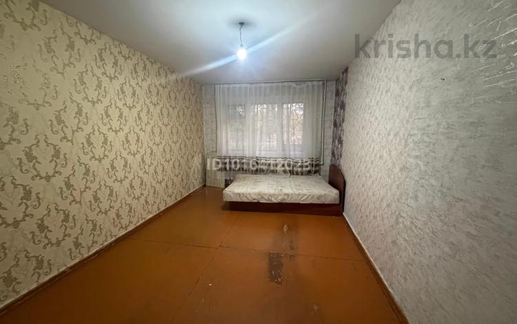 1-комнатная квартира · 30.4 м² · 1/5 этаж, Майкудук, 15й микрорайон 9 за 5.8 млн ₸ в Караганде, Алихана Бокейханова р-н — фото 2