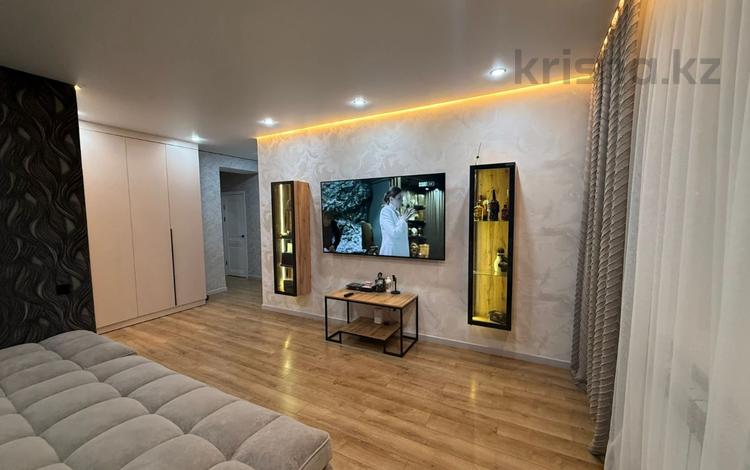 2-комнатная квартира · 64 м² · 9/9 этаж, Жамакаева 163 за 41.5 млн ₸ в Семее — фото 4