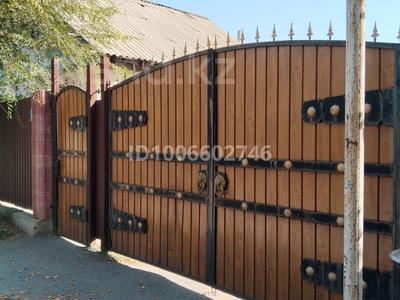 Отдельный дом · 2 комнаты · 65 м² · 4.5 сот., мкр 6-й градокомплекс, Тауасарова 78 — Сенгирбаева за 35 млн 〒 в Алматы, Алатауский р-н