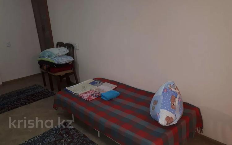 1-бөлмелі пәтер · 35 м² · 1/4 қабат, 3мкр 27 — Самал, бағасы: 6 млн ₸ в Жанаозен — фото 2