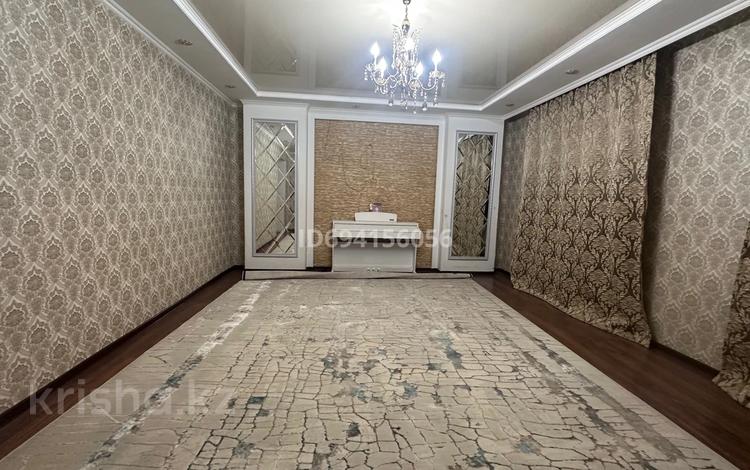 Отдельный дом · 6 комнат · 220 м² · 10 сот., Жибек жолы 472 — Трасса южный обход за 70 млн 〒 в Актобе, жилой массив Заречный-3 — фото 13