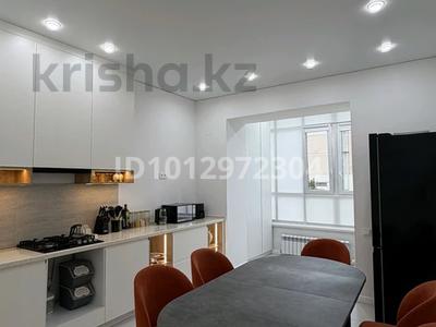 2-бөлмелі пәтер · 70 м² · 1/5 қабат, мкр. Алтын орда, Ораза Татеулы 100В — Мангилик Ел, бағасы: 35 млн ₸ в Актобе