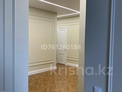 3-комнатная квартира · 90 м² · 4/9 этаж · помесячно, Е-36 за 300 000 〒 в Астане, Нура р-н