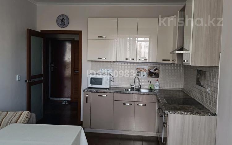 2-комнатная квартира, 48 м², 12/12 этаж помесячно, Сарыарка 11