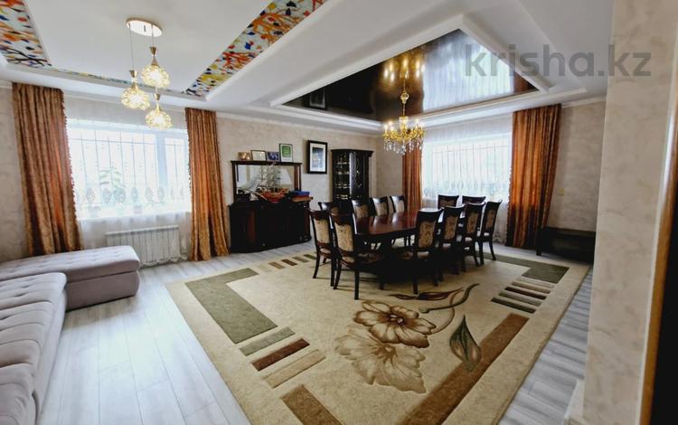 Отдельный дом · 9 комнат · 418.4 м² · 11 сот., А.П. Чехова 159 за 180 млн ₸ в Костанае — фото 2