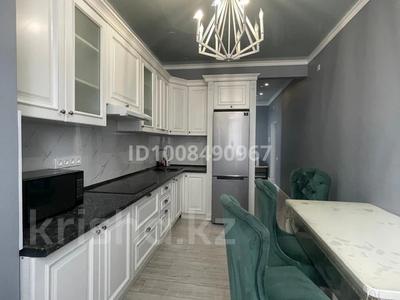 2-бөлмелі пәтер · 80 м² · 10/17 қабат, Кунаева 91, бағасы: 43 млн ₸ в Шымкенте, Аль-Фарабийский р-н
