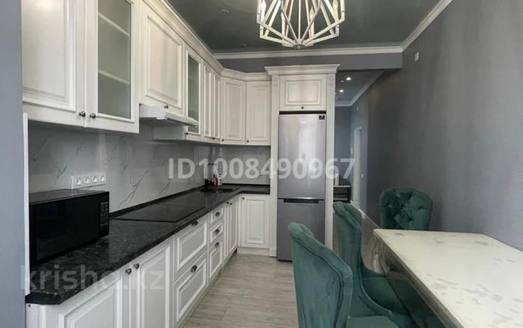 2-бөлмелі пәтер · 80 м² · 10/17 қабат, Кунаева 91, бағасы: 43 млн ₸ в Шымкенте, Аль-Фарабийский р-н — фото 2