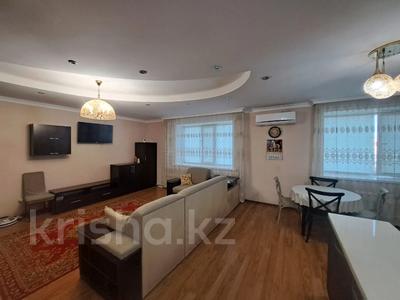 2-бөлмелі пәтер · 71 м² · 6/9 қабат, ул. Бейбитшилик 49/1, бағасы: 32 млн ₸ в Астане, Сарыарка р-н