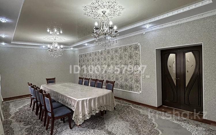 Отдельный дом · 6 комнат · 222 м² · 6.4 сот., Койгельды Колбасшы 51 — Аскарова-Койгельды (напротив Ресторан Наурызбай) за 70 млн 〒 в Таразе — фото 2