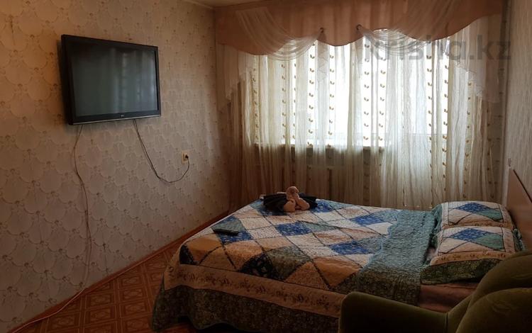 1-комнатная квартира, 30 м², 3/5 этаж посуточно, Акан Серы 65 — Темирбекова за 7 000 〒 в Кокшетау — фото 2