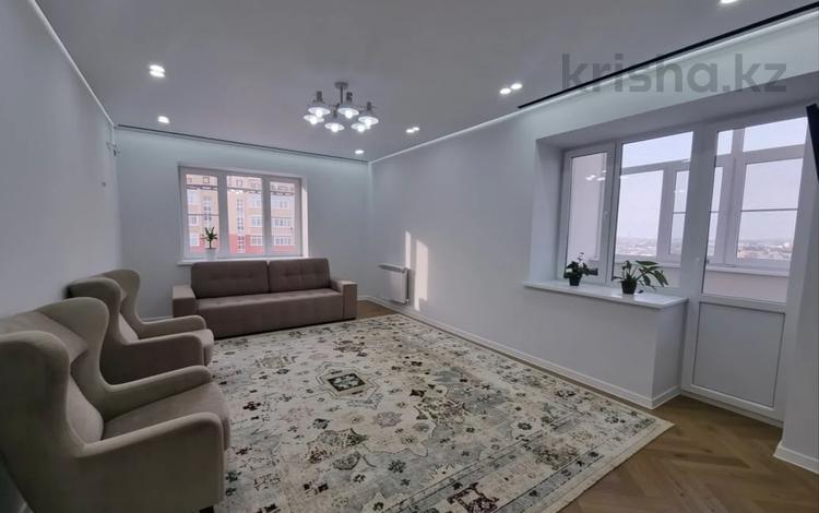 2-комнатная квартира · 80 м² · 8/9 этаж, мкр. Алтын орда, пр Алии Молдагулова за 37 млн ₸ в Актобе — фото 2