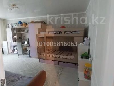 3-комнатная квартира · 70 м² · 4/5 этаж, Поповича 40 за 20 млн ₸ в Глубокое