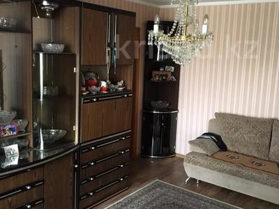 4-комнатная квартира, 64 м², 2/5 этаж, Камзина 18 — Естая за 21 млн 〒 в Павлодаре