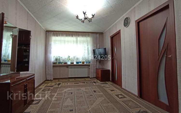 4-бөлмелі пәтер · 62 м² · 2/5 қабат, 4 микрорайон 38, бағасы: 15 млн ₸ в Риддере — фото 2