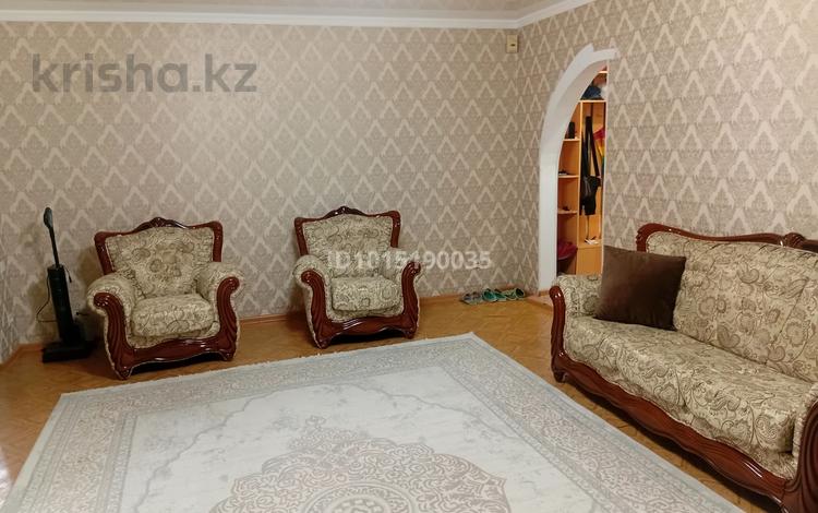 3-комнатная квартира · 70 м² · 9/9 этаж, Ауэзова 42 за 28 млн ₸ в Семее — фото 2