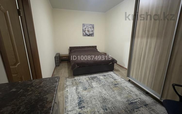 1-комнатная квартира · 35 м² · 2/3 этаж, мкр Акбулак, Сарытоғай за 10 000 ₸ в Алматы, Алатауский р-н — фото 2