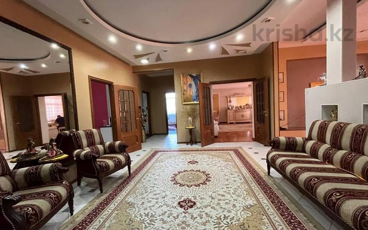 5-комнатная квартира · 246 м² · 4/5 этаж, Козбагарова 42 за 115 млн ₸ в Семее — фото 2