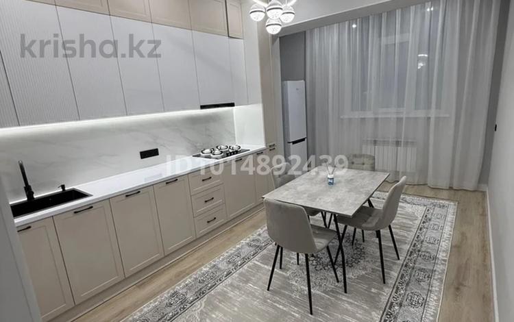 2-комнатная квартира · 78 м² · 2/9 этаж, 19-й мкр 25 за 280 000 ₸ в Актау — фото 2