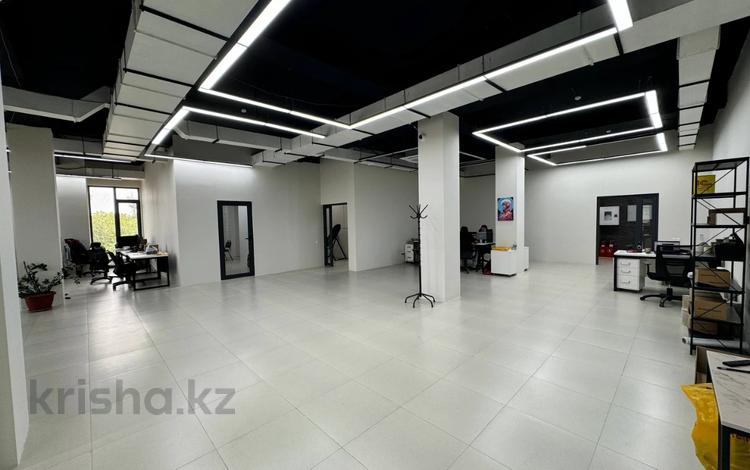 Еркін, кеңселер, қоймалар · 2000 м², бағасы: ~ 1.3 млрд ₸ в Алматы, Жетысуский р-н — фото 2