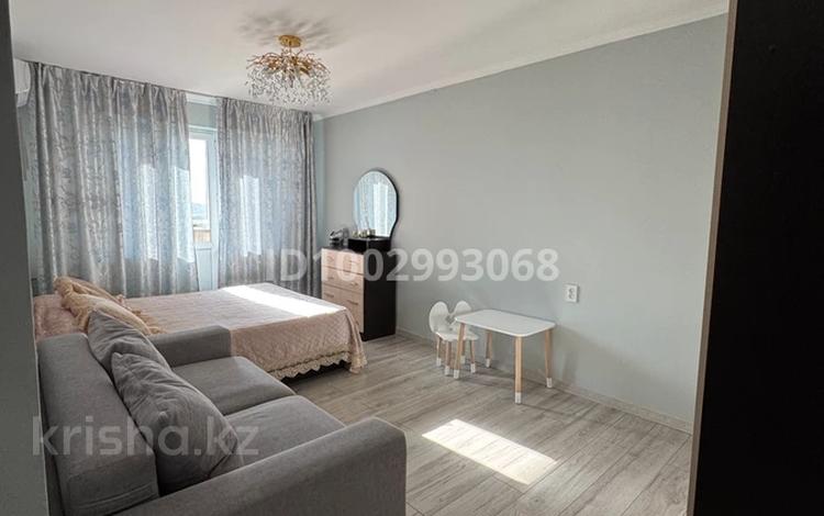 1-бөлмелі пәтер · 31.2 м² · 5/5 қабат, 13-й микрорайон, 13-й микрорайон 200А, бағасы: 15.5 млн ₸ в Шымкенте, Енбекшинский р-н — фото 2
