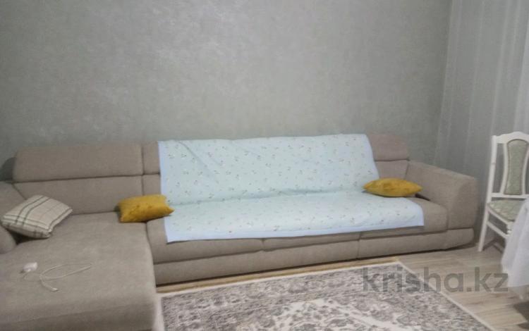 4-комнатная квартира · 100 м² · 1/10 этаж, улица Гапеева 3 за 40 000 ₸ в Караганде, Казыбек би р-н — фото 2